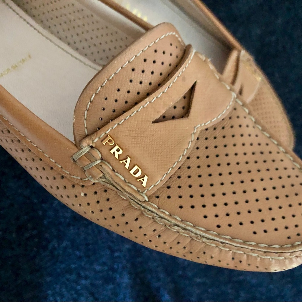 Prada tan colored driving loafer - Picture 6 of 10
